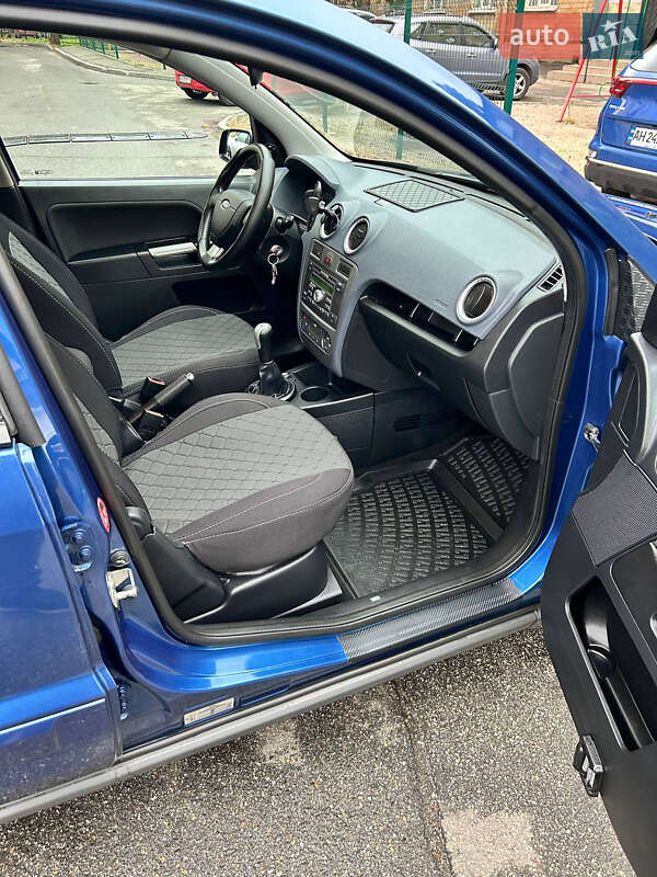 Хетчбек Ford Fusion 2008 в Києві фото 11 Хетчбек Ford Fusion 2008 в Києві