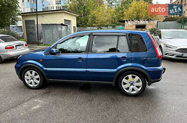 Хэтчбек Ford Fusion 2008 в 