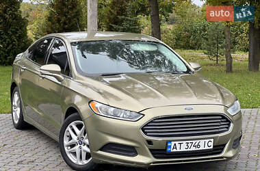 Седан Ford Fusion 2012 в 