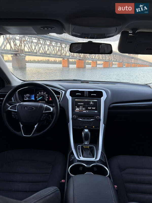 Седан Ford Fusion 2014 в Дніпрі