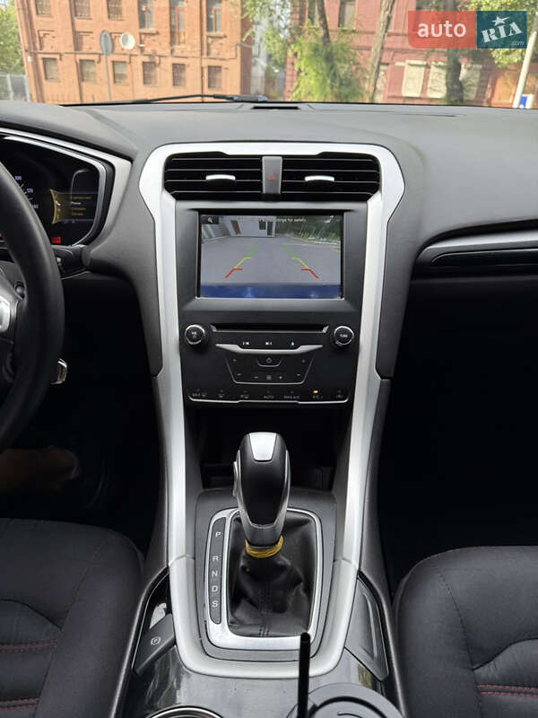 Седан Ford Fusion 2014 в Дніпрі