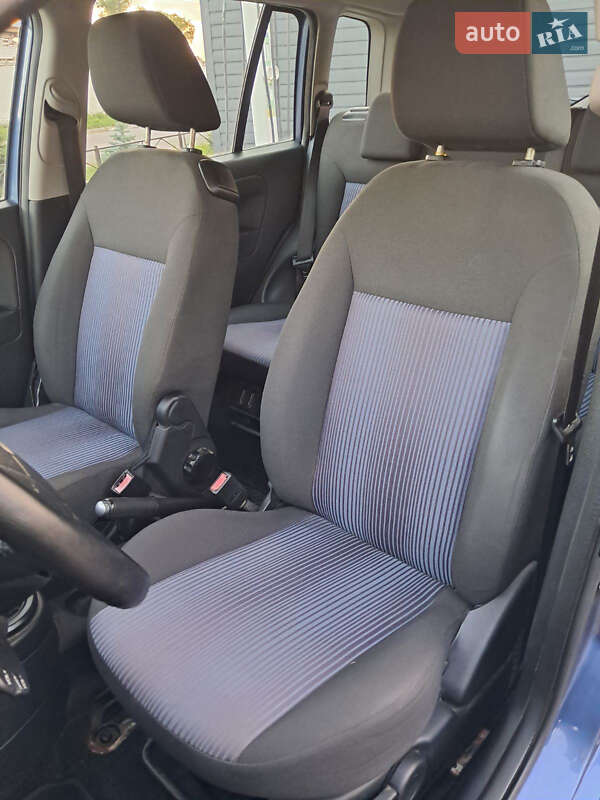 Хэтчбек Ford Fusion 2006 в Прилуках