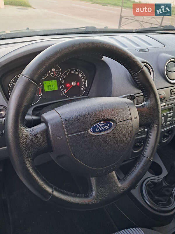 Хэтчбек Ford Fusion 2006 в Прилуках