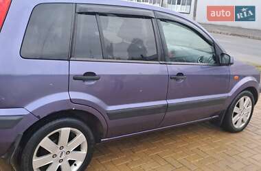 Хэтчбек Ford Fusion 2006 в 