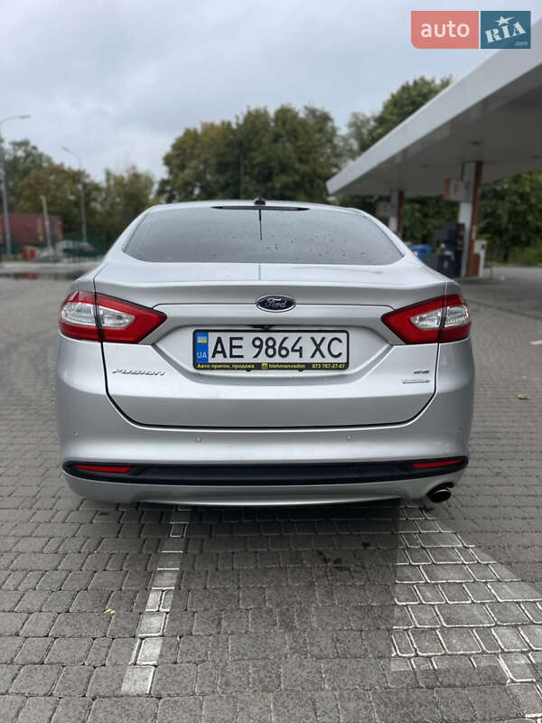 Седан Ford Fusion 2014 в Одесі
