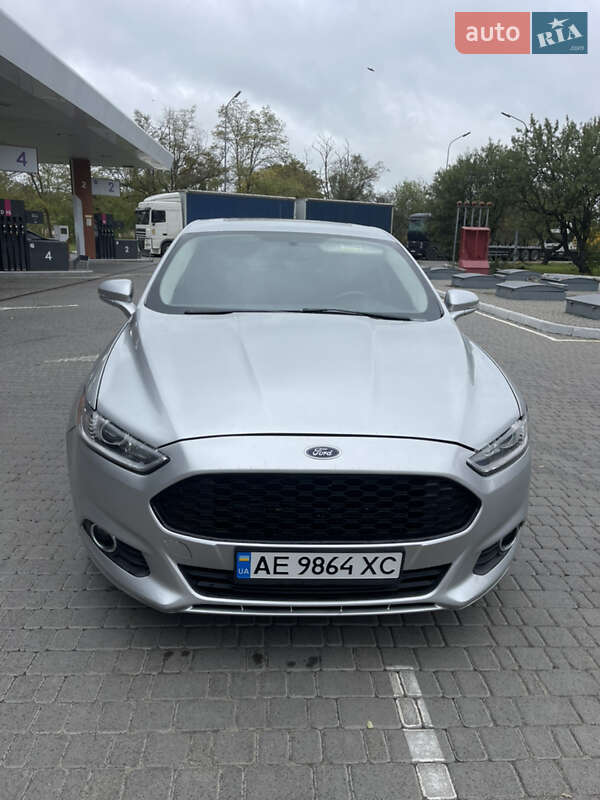 Седан Ford Fusion 2014 в Одесі