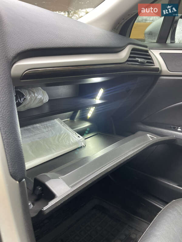 Седан Ford Fusion 2014 в Одесі
