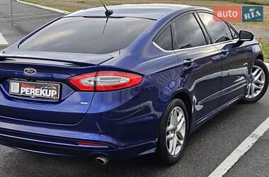 Седан Ford Fusion 2015 в 