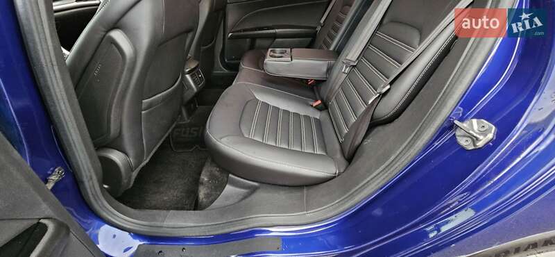 Седан Ford Fusion 2015 в Києві