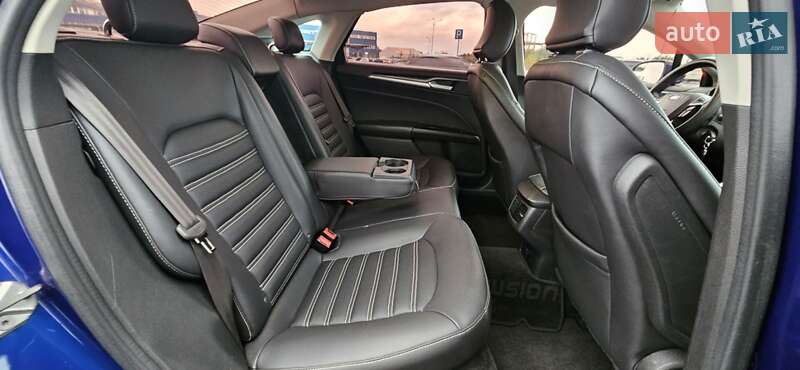 Седан Ford Fusion 2015 в Києві