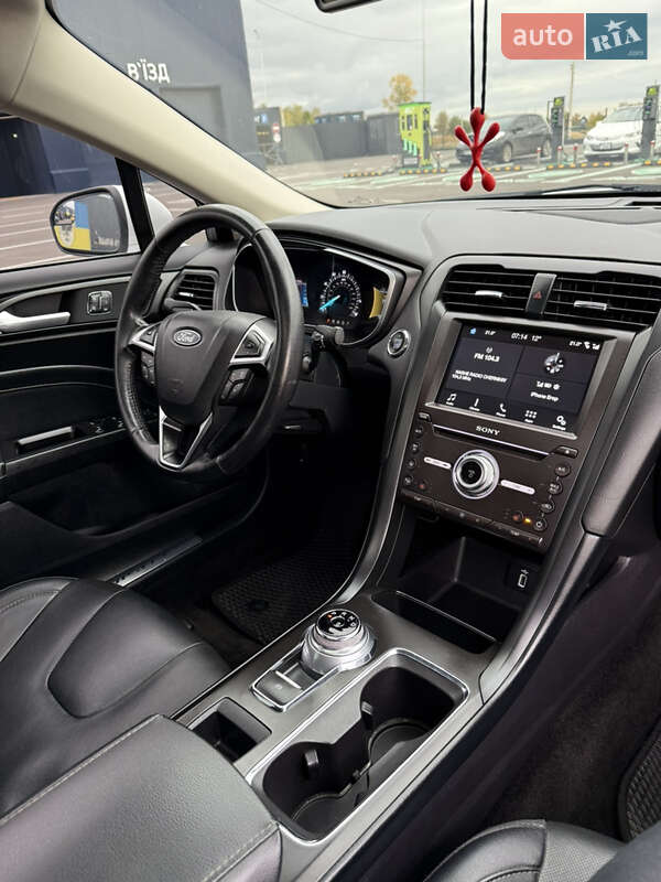 Седан Ford Fusion 2018 в Чернигове