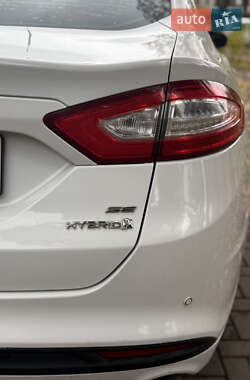 Седан Ford Fusion 2013 в  фото 7 Седан Ford Fusion 2013 в