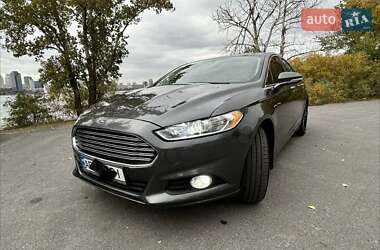 Седан Ford Fusion 2016 в Дніпрі