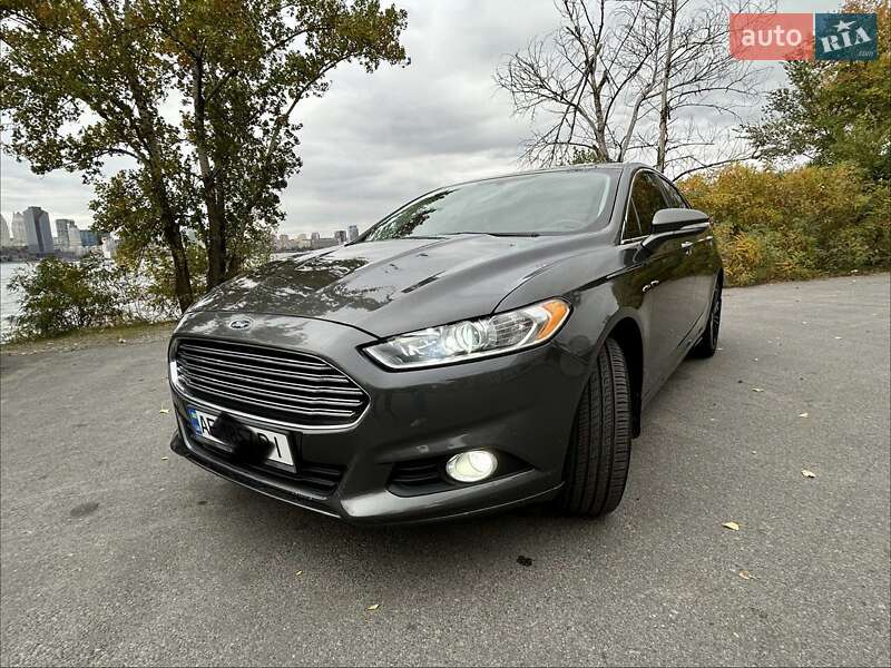 Ford Fusion 2016