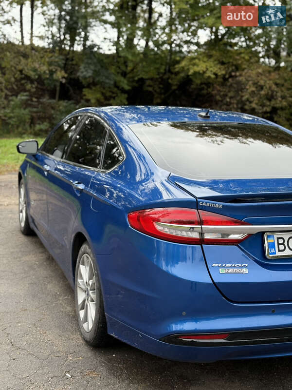 Седан Ford Fusion 2016 в Львові