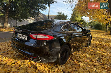 Седан Ford Fusion 2016 в 