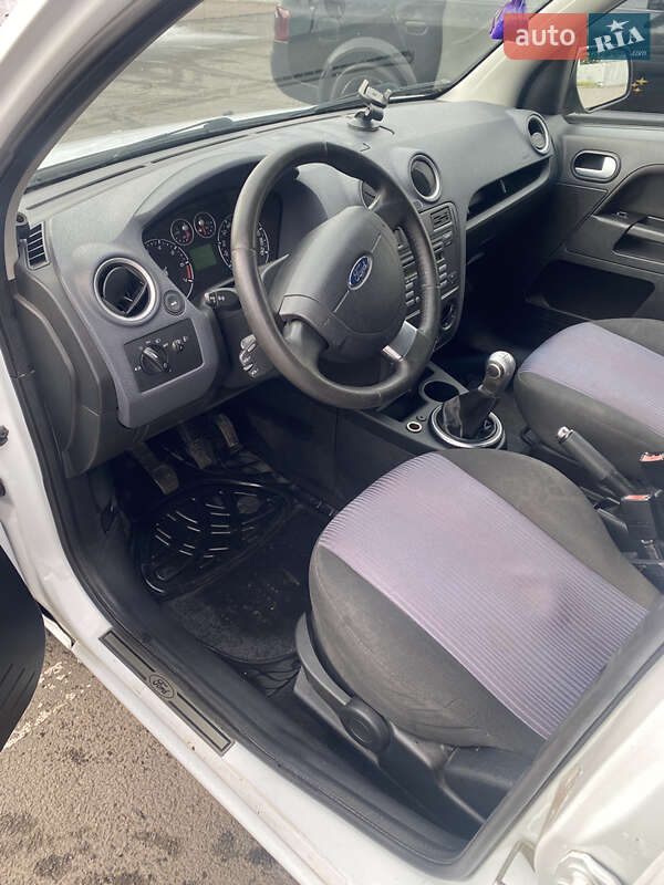 Хетчбек Ford Fusion 2011 в Львові