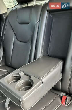 Седан Ford Fusion 2014 в 
