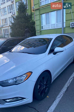 Седан Ford Fusion 2017 в 