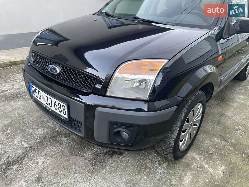 Хэтчбек Ford Fusion 2008 в Виннице