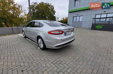 Седан Ford Fusion 2013 в 