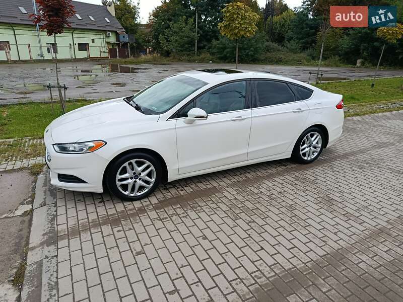Ford Fusion 2015