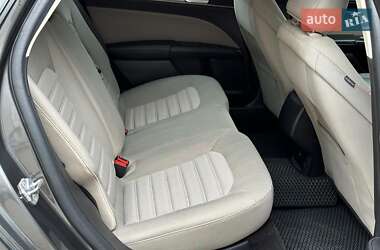 Седан Ford Fusion 2019 в 