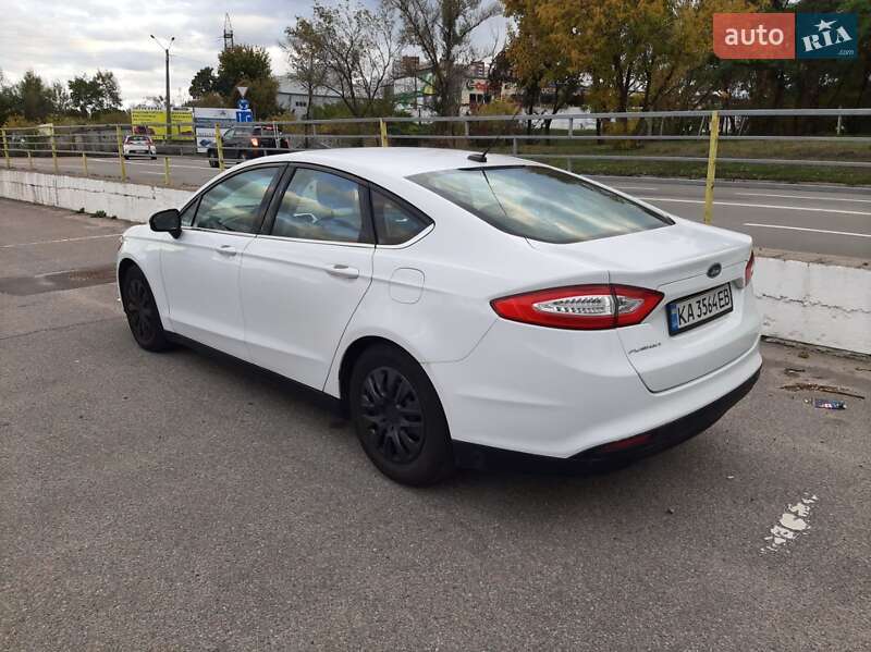 Седан Ford Fusion 2014 в Києві
