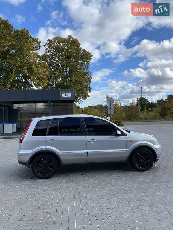 Хэтчбек Ford Fusion 2008 в Владимире фото 7 Хэтчбек Ford Fusion 2008 в Владимире