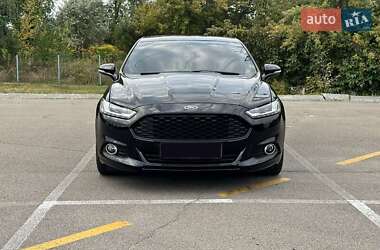 Седан Ford Fusion 2016 в Львове