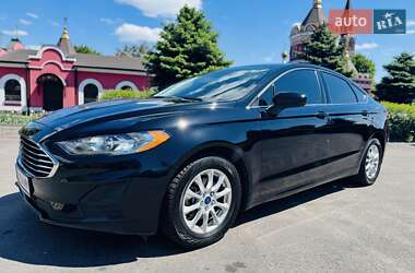 Седан Ford Fusion 2020 в Днепре