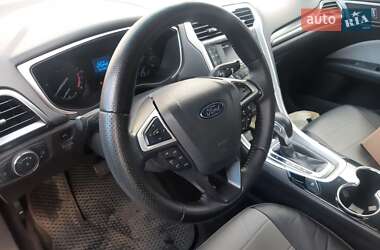 Седан Ford Fusion 2014 в 