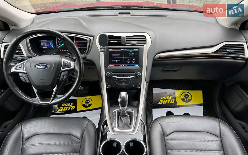 Седан Ford Fusion 2013 в Львове