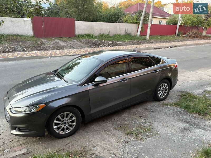 Седан Ford Fusion 2015 в Василькові