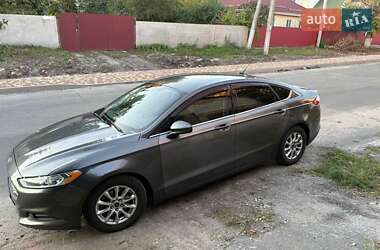 Седан Ford Fusion 2015 в 