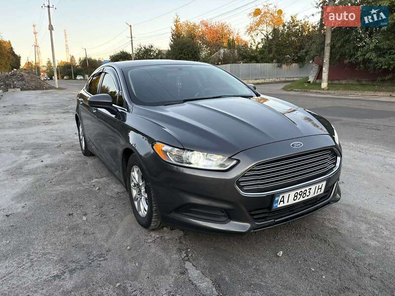 Седан Ford Fusion 2015 в Василькові