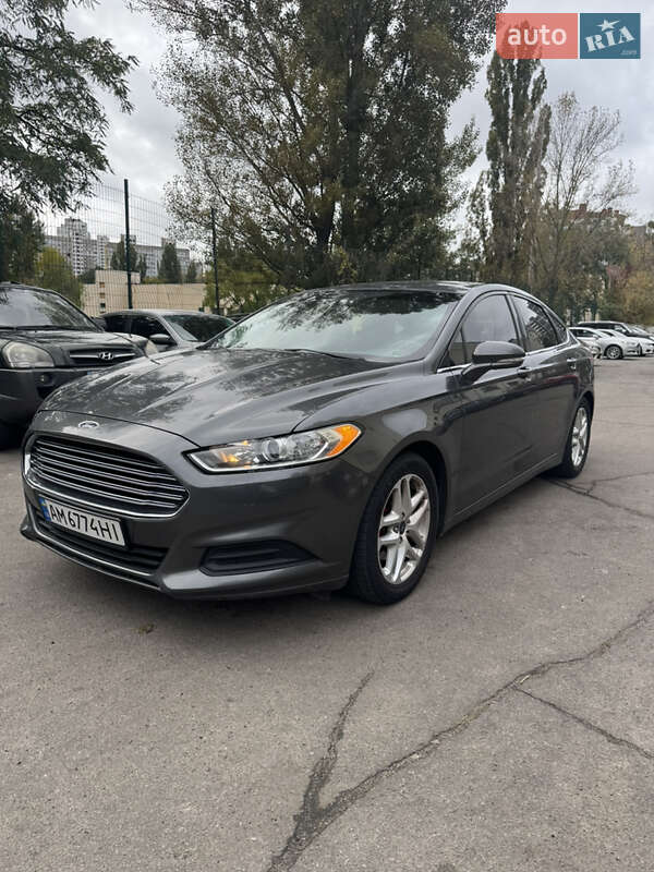 Седан Ford Fusion 2015 в Киеве