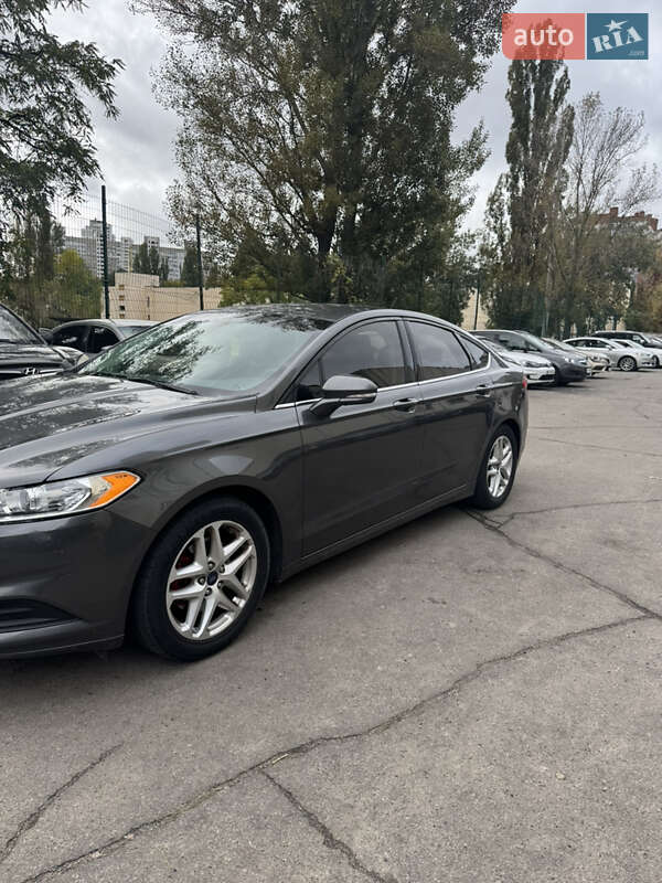 Седан Ford Fusion 2015 в Киеве