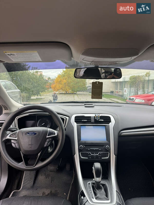 Седан Ford Fusion 2015 в Киеве