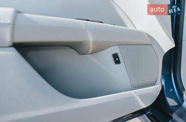 Седан Ford Fusion 2018 в 