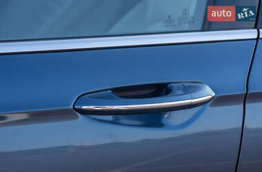 Седан Ford Fusion 2018 в 