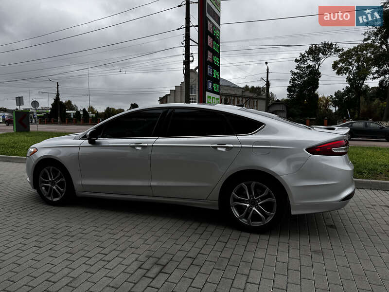 Седан Ford Fusion 2016 в Житомирі