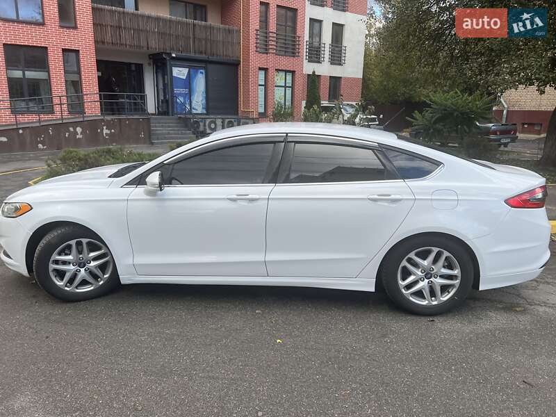 Седан Ford Fusion 2013 в Киеве