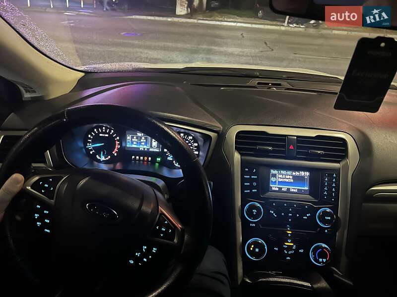 Седан Ford Fusion 2013 в Киеве