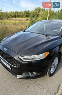 Седан Ford Fusion 2013 в 