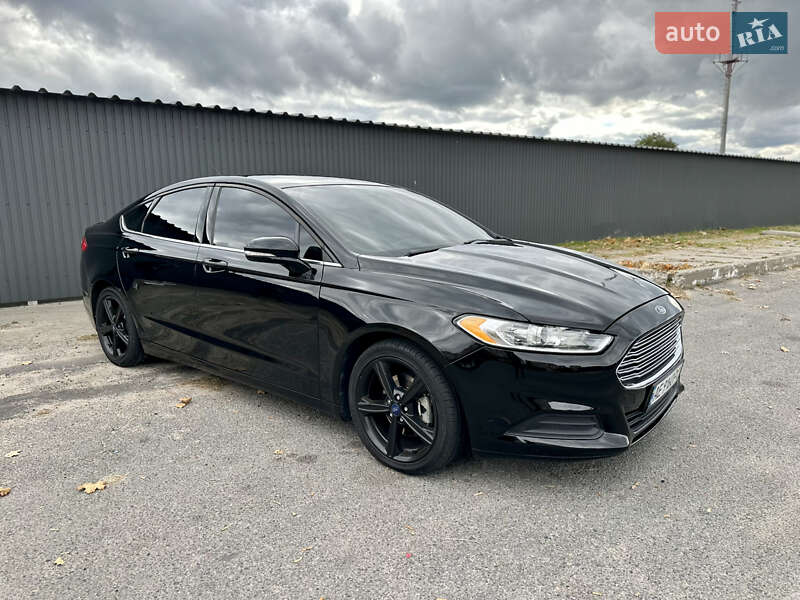 Седан Ford Fusion 2015 в Каменском