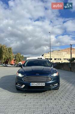 Седан Ford Fusion 2018 в  Седан Ford Fusion 2018 в