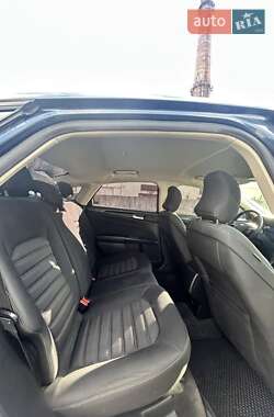Седан Ford Fusion 2018 в  фото 13 Седан Ford Fusion 2018 в
