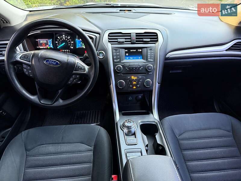Седан Ford Fusion 2017 в Киеве фото 18 Седан Ford Fusion 2017 в Киеве