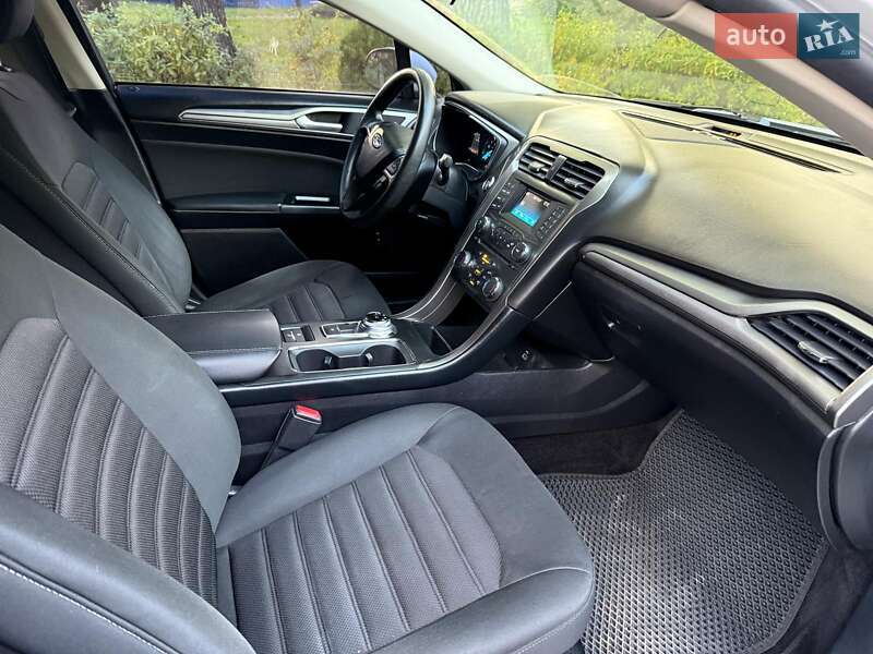 Седан Ford Fusion 2017 в Киеве фото 22 Седан Ford Fusion 2017 в Киеве
